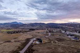 387 E 7900 St, Huntsville, UT 84317 - Photo 85