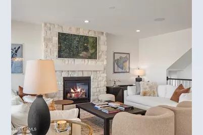 746 E 6300 East, Huntsville, UT 84317 - Photo 5