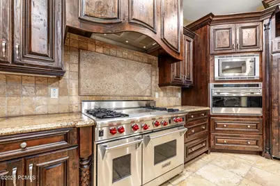 6150 S Murdoch Woods Place, Holladay, UT 84121 - Photo 5