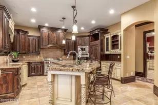 6150 S Murdoch Woods Pl, Holladay, UT 84121 - Photo 9