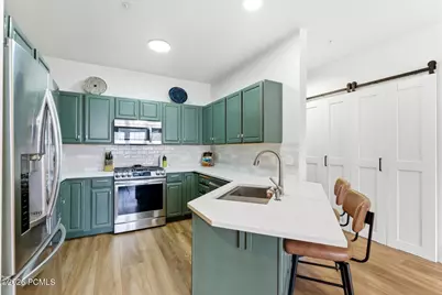 8251 Meadowview Court #J24, Park City, UT 84098 - Photo 11