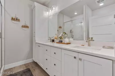 1166 W Helling Circle #4-102, Daniel, UT 84032 - Photo 13