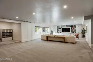 1562 E Lone Peak Dr, Salt Lake City, UT 84117 - Photo 7