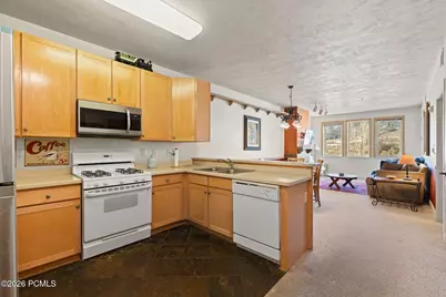 6605 Overland Drive #E 205, Park City, UT 84098 - Photo 5