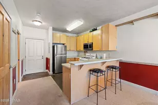 6605 Overland Dr, Park City, UT 84098 - Photo 7