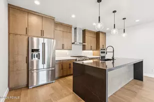 889 E Grizzly Draw Ct, Hideout, UT 84036 - Photo 7