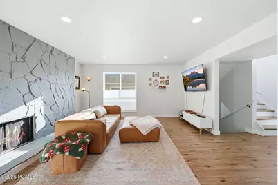 529 E Delno Circle, Salt Lake City, UT 84107 - Photo 3