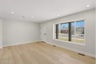 6121 S 520 East, Murray, UT 84107 - Photo 5