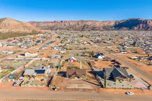 640 N Juniper St, Hildale, UT 84784 - Photo 81