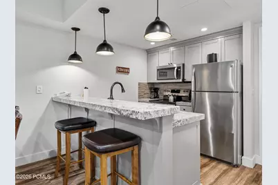 3720 N Sundial Court #C105, Park City, UT 84098 - Photo 9