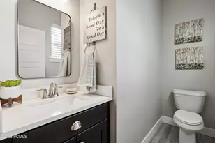 215 E 300, Midway, UT 84049 - Photo 17