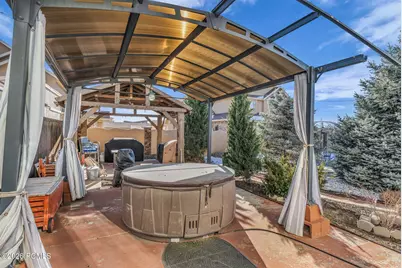 7462 S 2300, Cottonwood Heights, UT 84121 - Photo 27