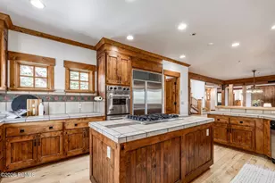 3079 Fairway Hills Ct, Park City, UT 84060 - Photo 11