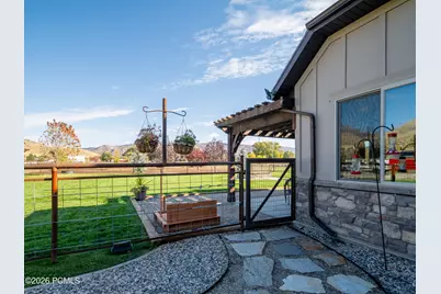 152 N 8750, Huntsville, UT 84317 - Photo 59