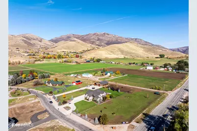 152 N 8750, Huntsville, UT 84317 - Photo 87