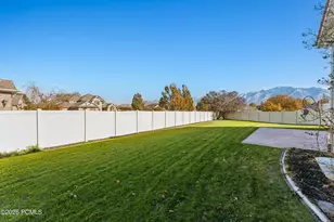 11694 S Stone Crest Circle, Riverton, UT 84065 - Photo 27