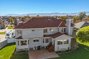 11694 S Stone Crest Circle, Riverton, UT 84065 - Photo 11