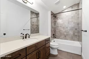 11742 N Shoreline Dr, Hideout, UT 84036 - Photo 31