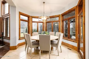 5083 S Clarenden Pl, Holladay, UT 84117 - Photo 5