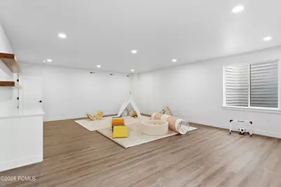 8569 S Round Stone Cove, Sandy, UT 84094 - Photo 61