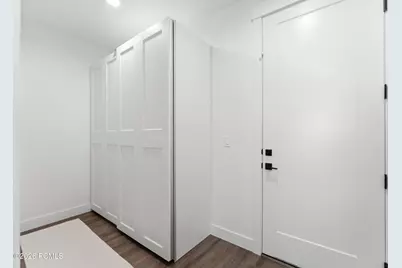 8569 S Round Stone Cove, Sandy, UT 84094 - Photo 73