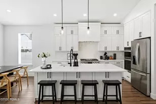 8569 S Round Stone Cove, Sandy, UT 84094 - Photo 5