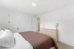 8569 S Round Stone Cove, Sandy, UT 84094 - Photo 31