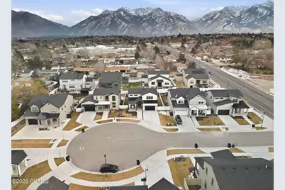 8569 S Round Stone Cove, Sandy, UT 84094 - Photo 7
