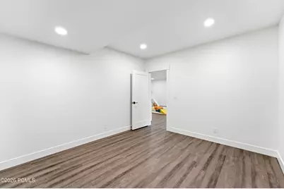 8569 S Round Stone Cove, Sandy, UT 84094 - Photo 71