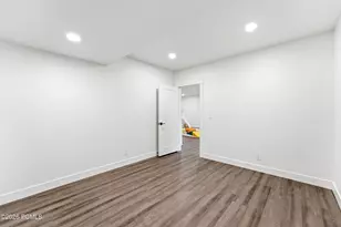 8569 S Round Stone Cove, Sandy, UT 84094 - Photo 71