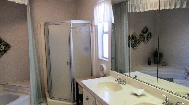 38200 Desert Greens Dr, Palm Desert CA  92260-1246 exterior