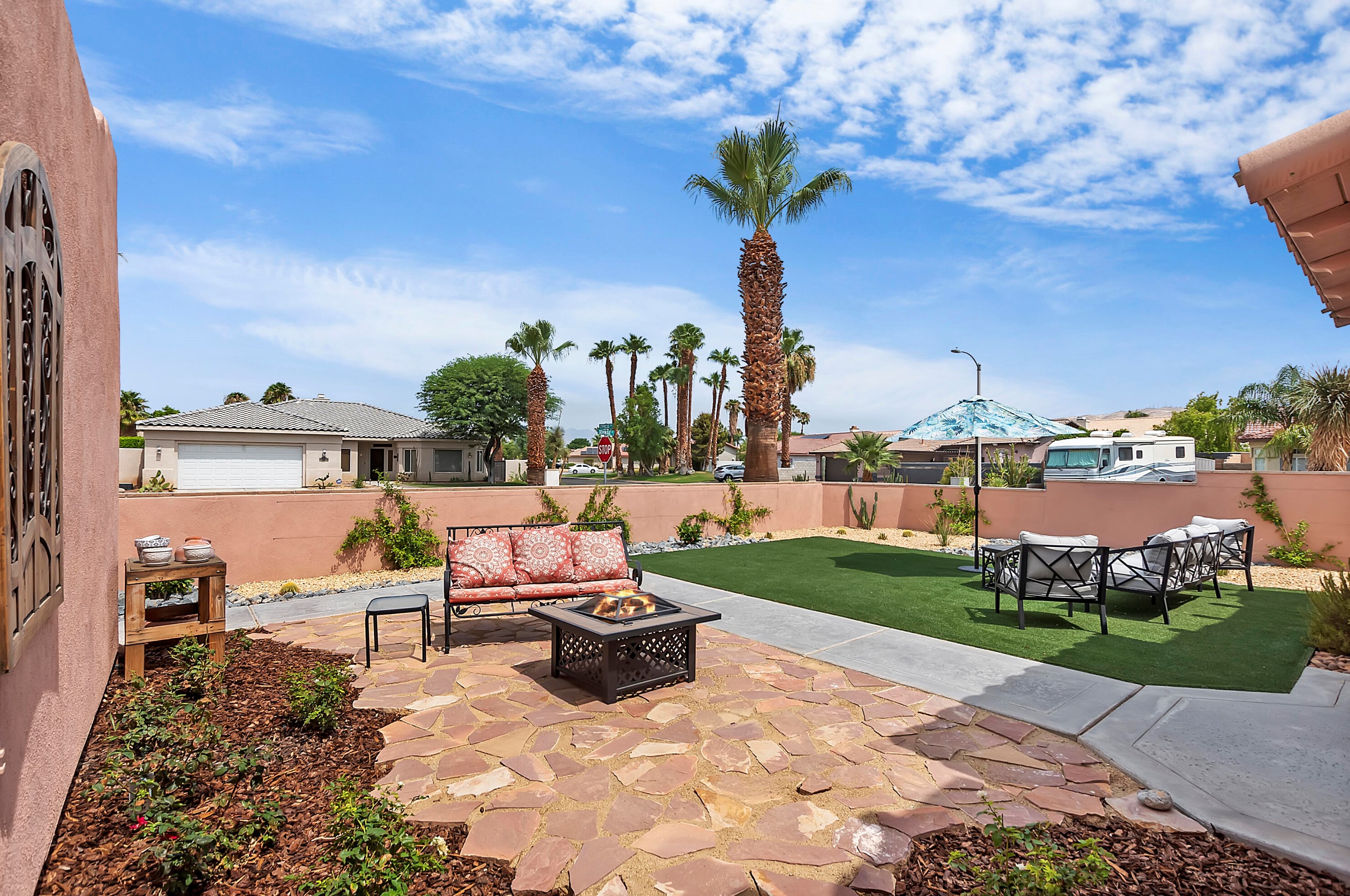 30476 Seminole Ct, Cathedral City CA  92234-6107 exterior