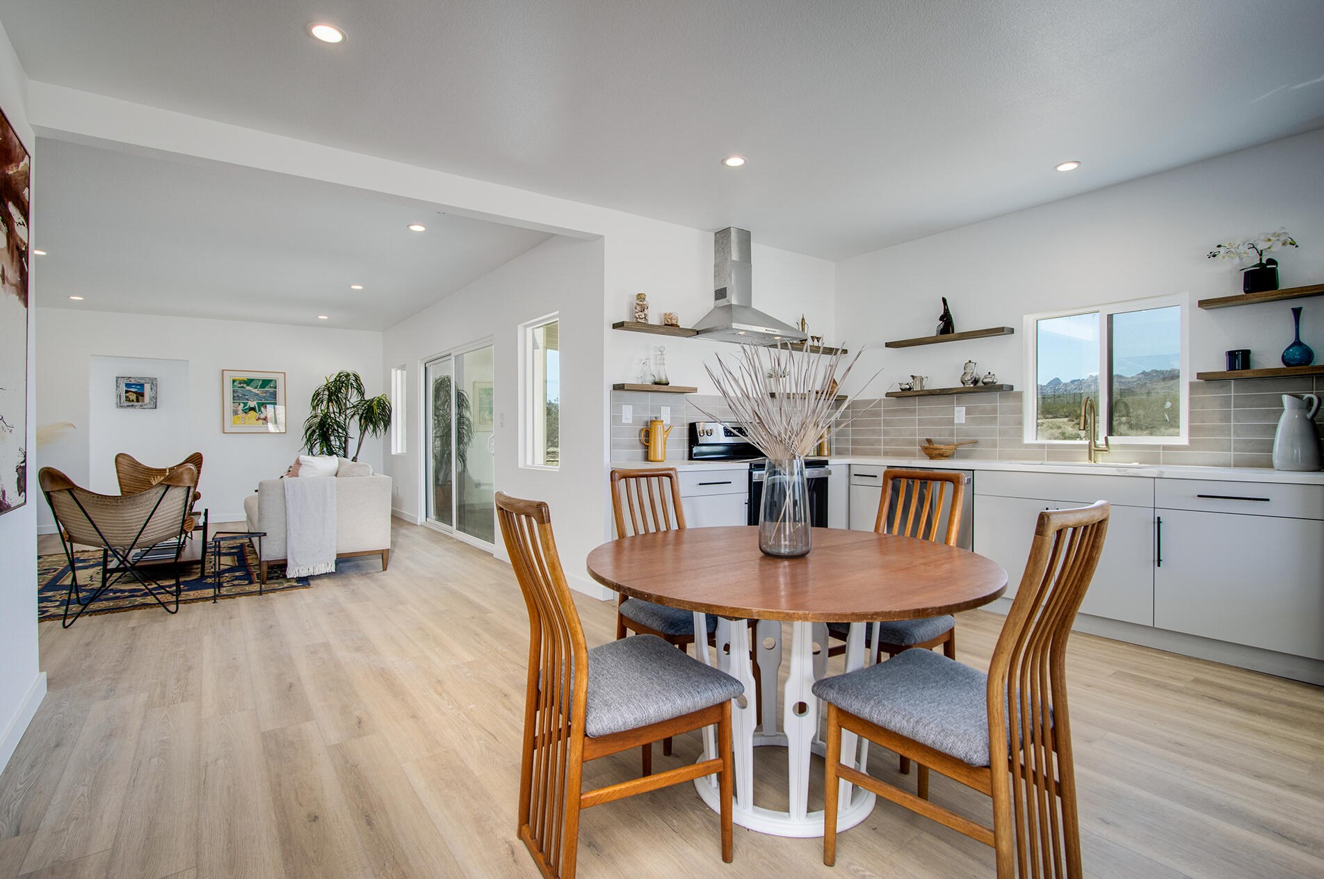 67754 Whitmore Rd, Twntynine Plm CA  92277-6308 exterior