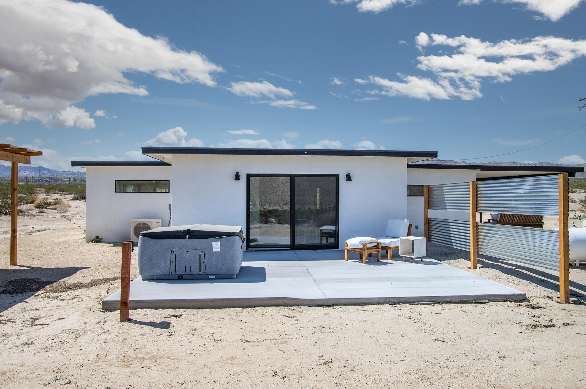 67754 Whitmore Rd, Twntynine Plm CA  92277-6308 exterior