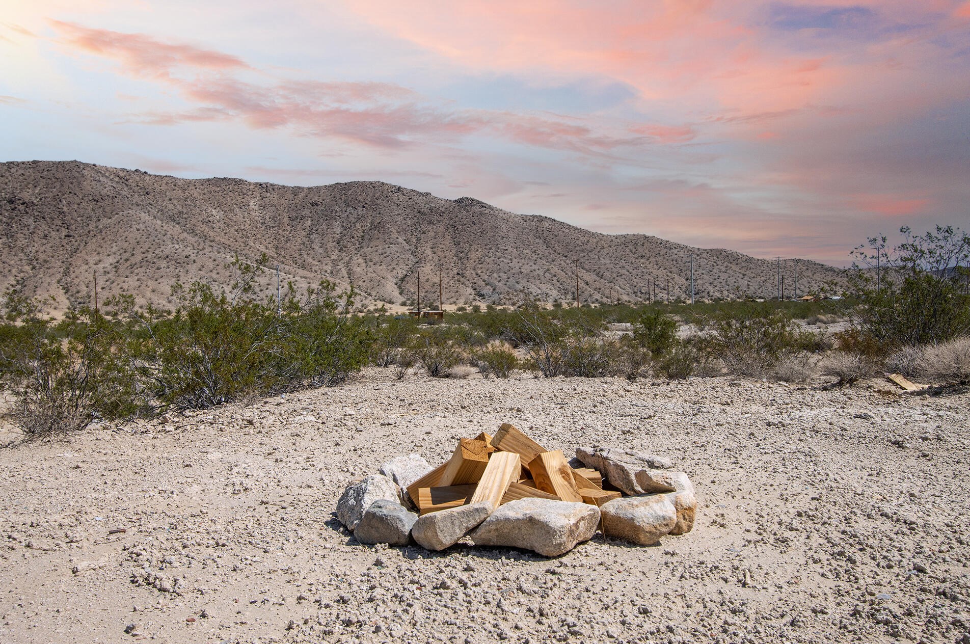 67754 Whitmore Rd, Twntynine Plm CA  92277-6308 exterior