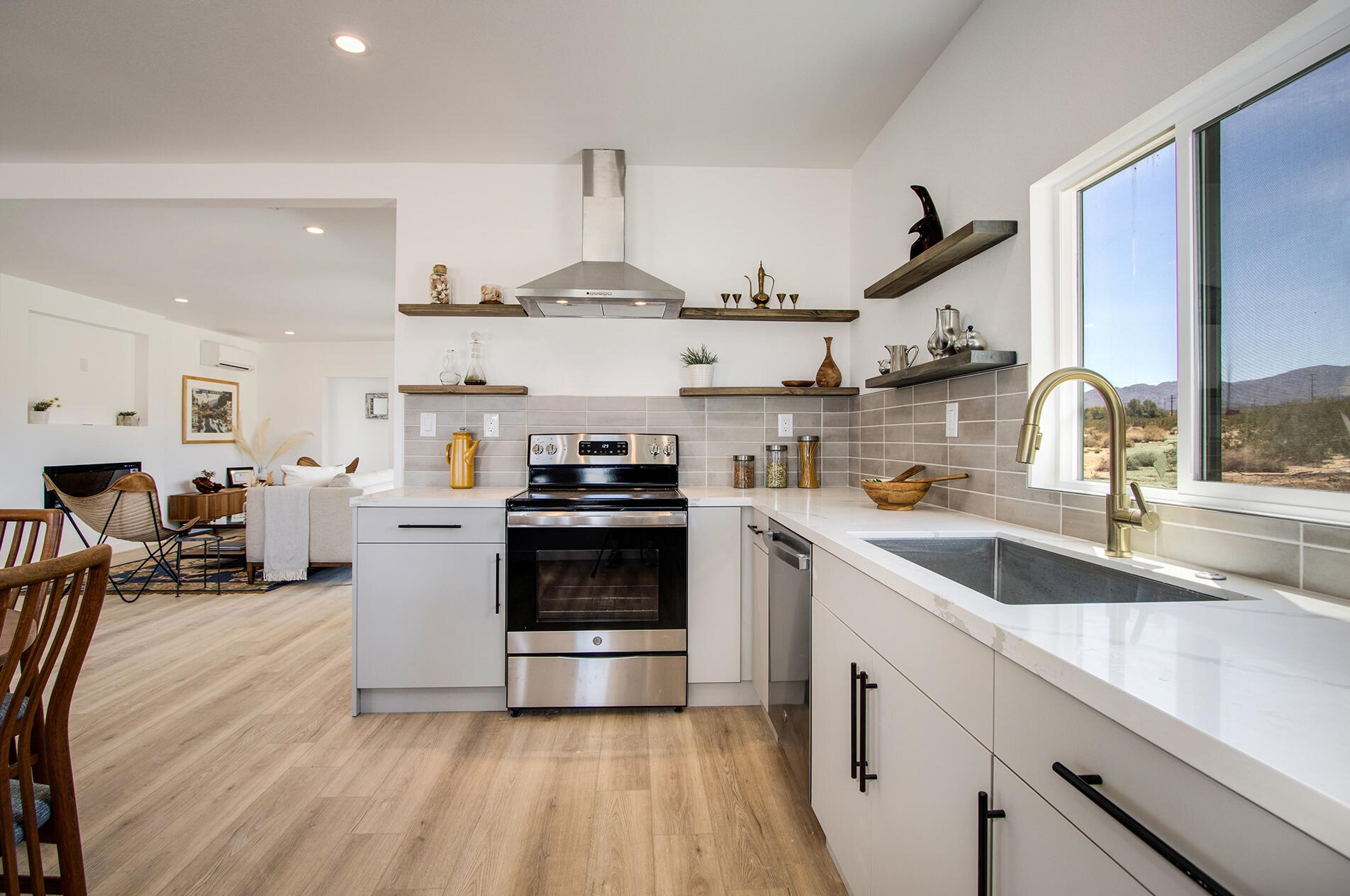 67754 Whitmore Rd, Twntynine Plm CA  92277-6308 exterior