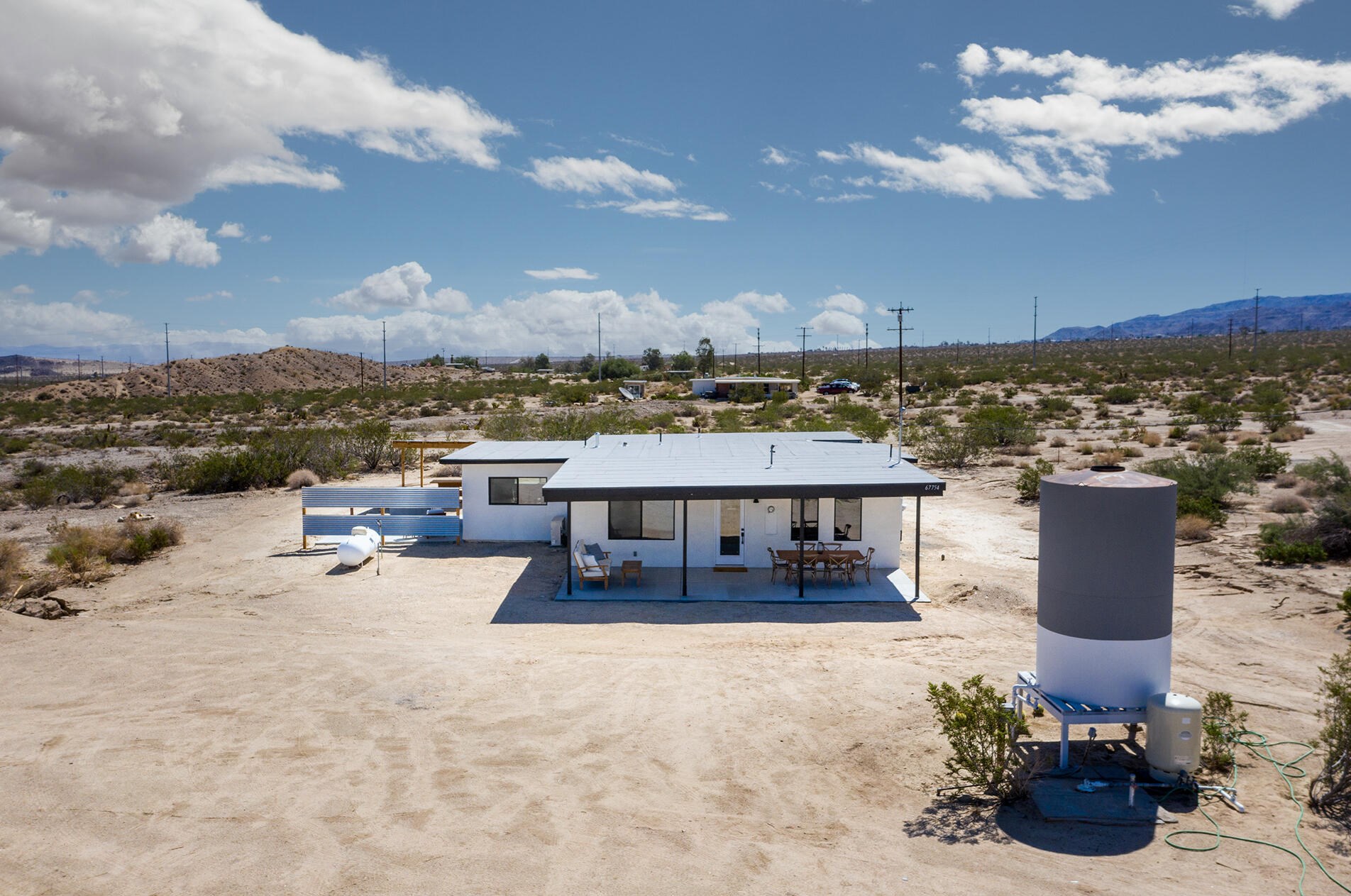 67754 Whitmore Rd, Twntynine Plm CA  92277-6308 exterior