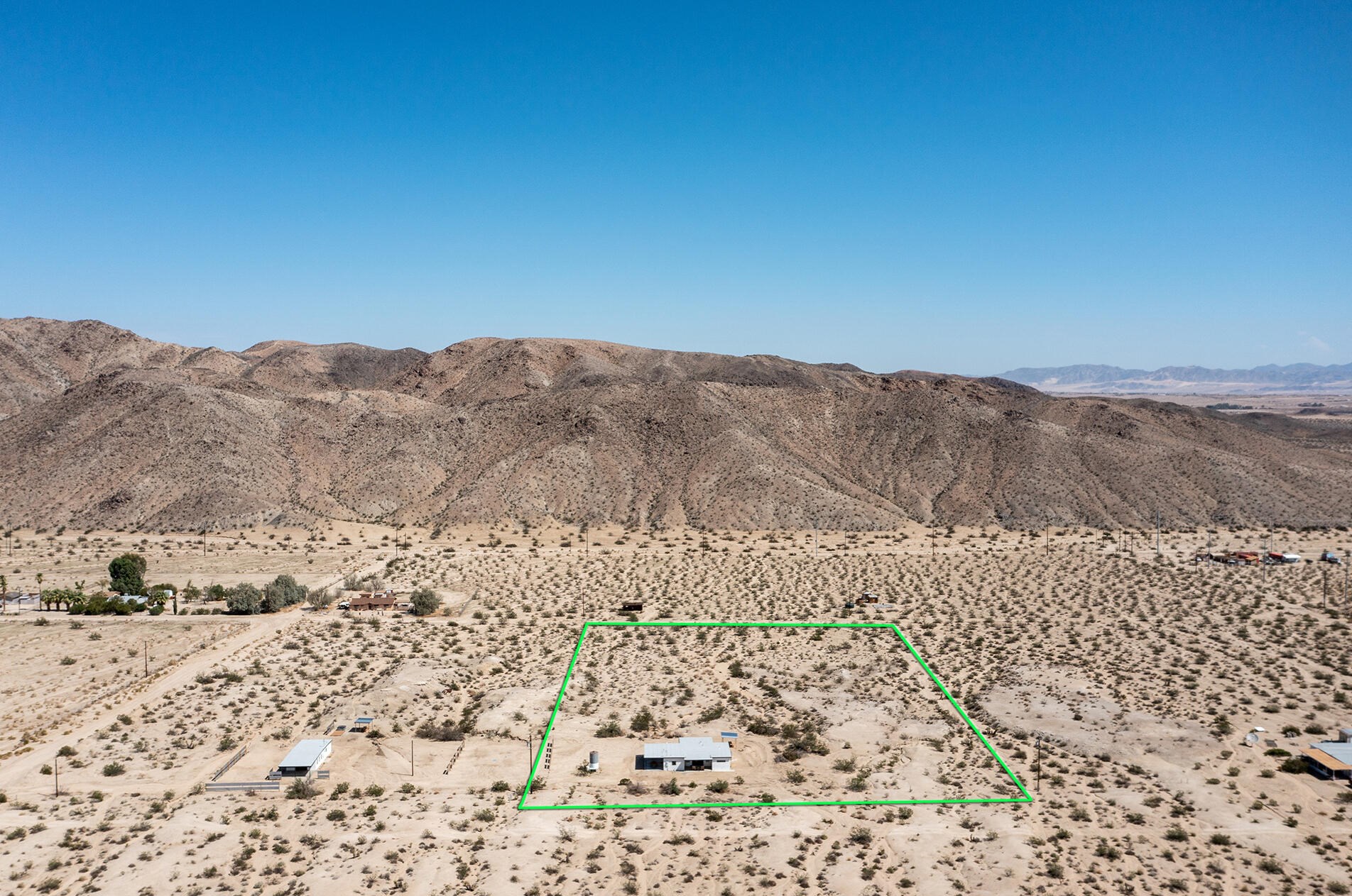 67754 Whitmore Rd, Twntynine Plm CA  92277-6308 exterior