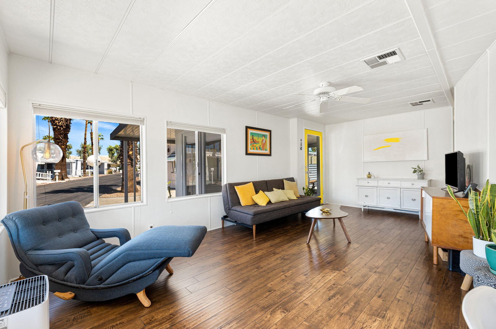 421 Butterfield, Cathedral City CA  92234-1009 exterior