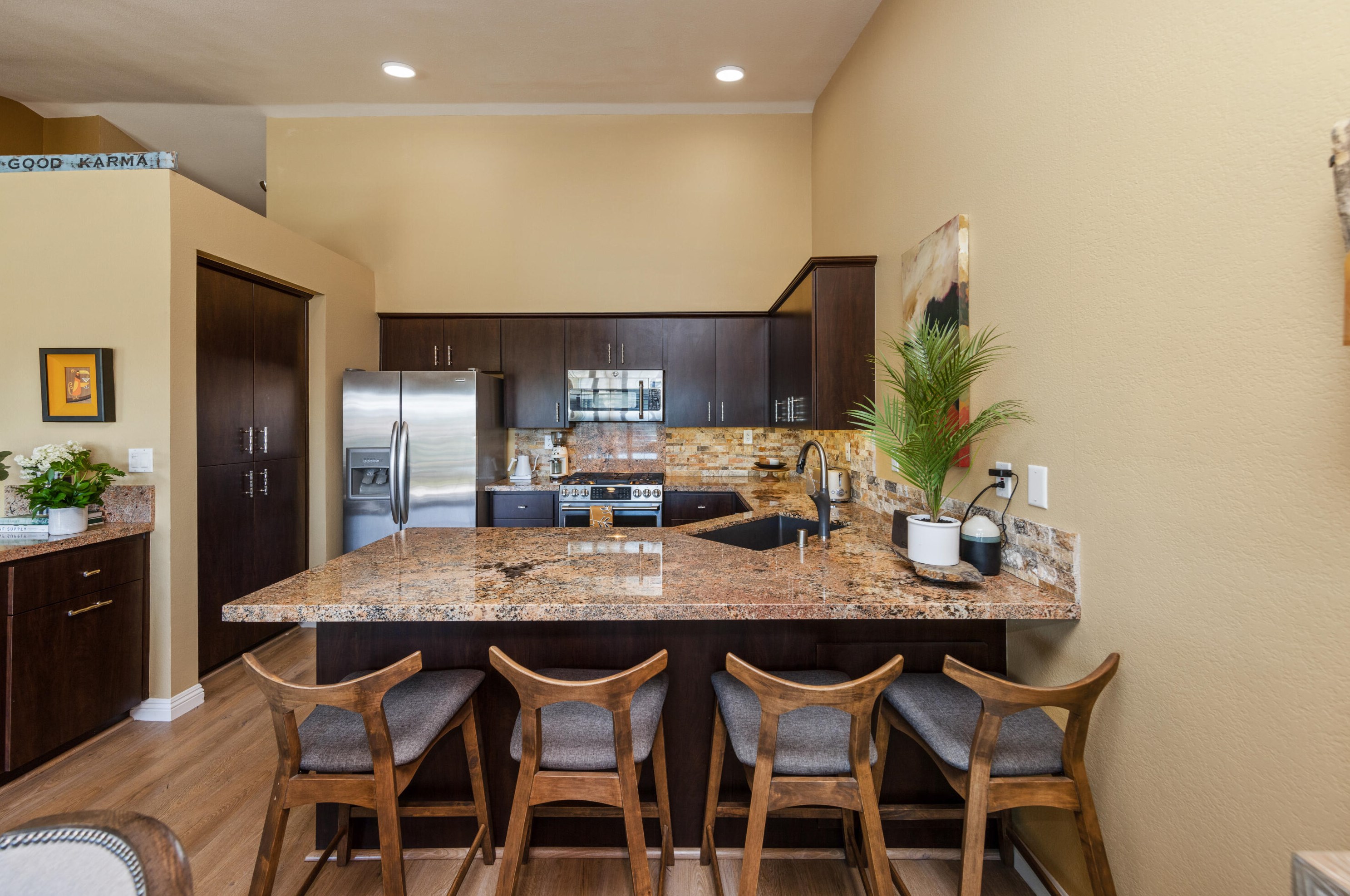 42498 Sand Dune Dr, Palm Desert CA  92211-7601 exterior