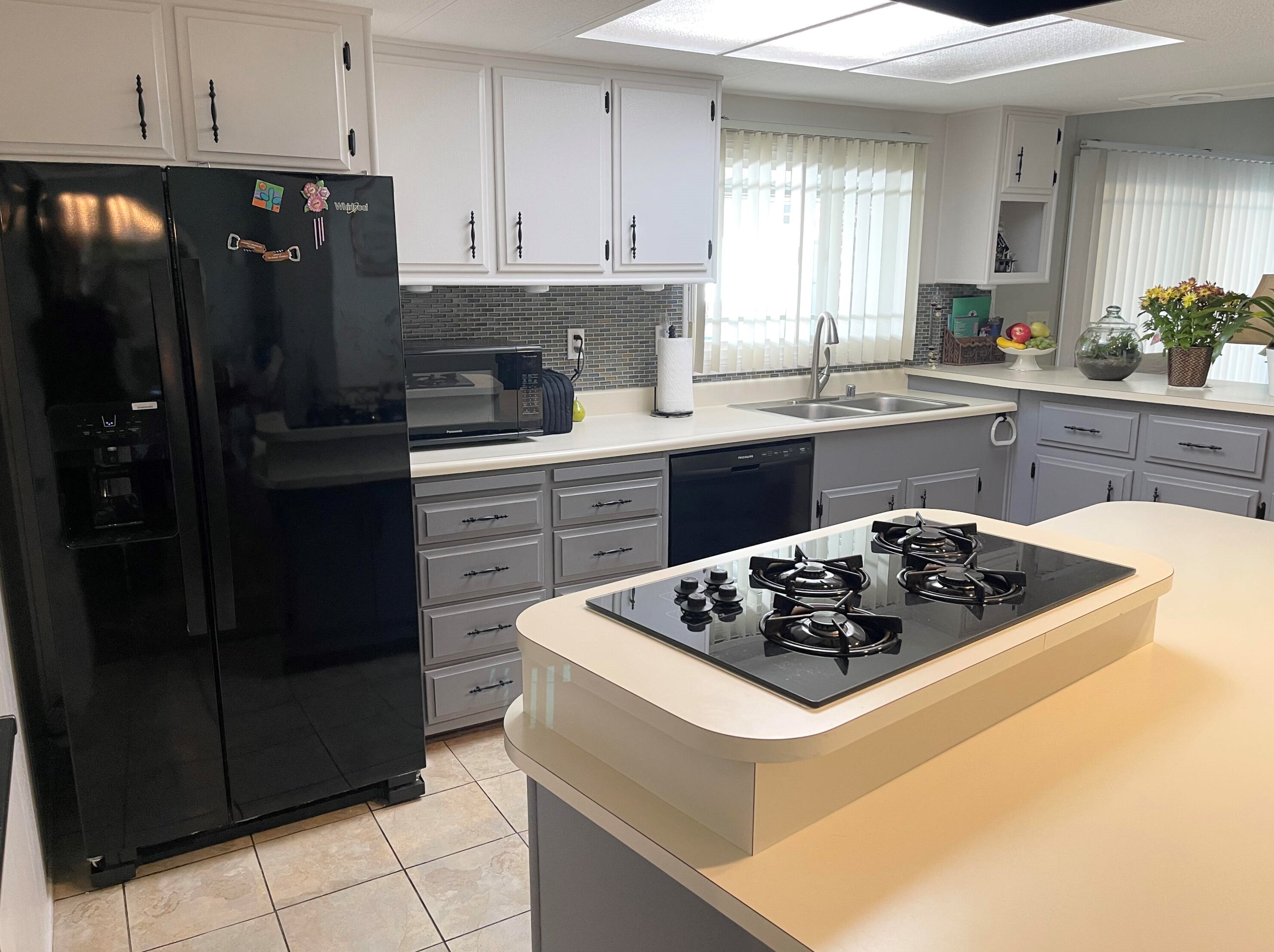 146 Estrada Way, Cathedral City CA  92234-1508 exterior