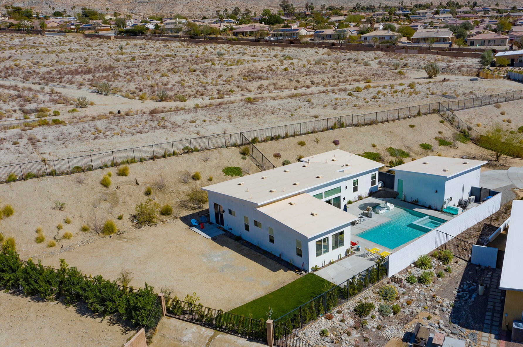 13845 Valley View Ct, Desert Hot Springs CA  92240-6585 exterior