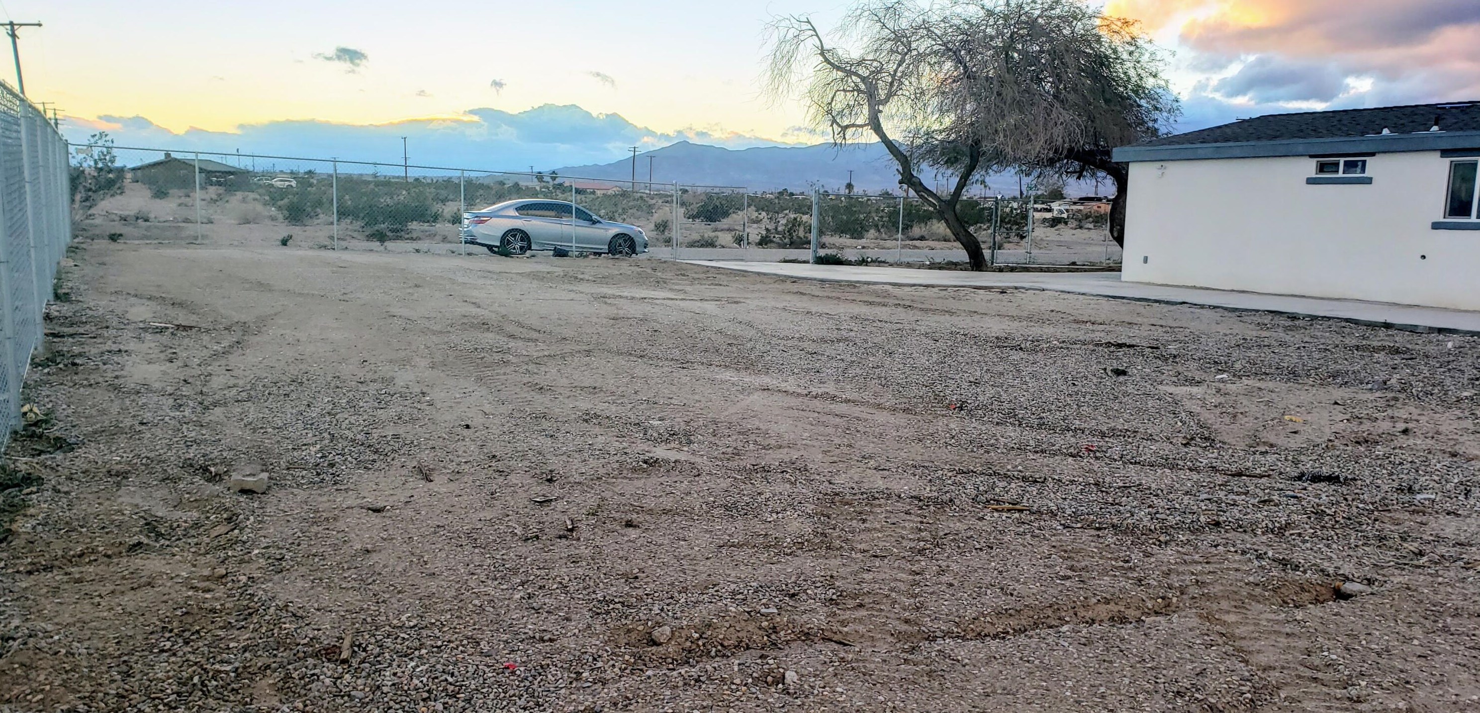 1121 Sea Kist Ave, Thermal CA  92274-6585 exterior