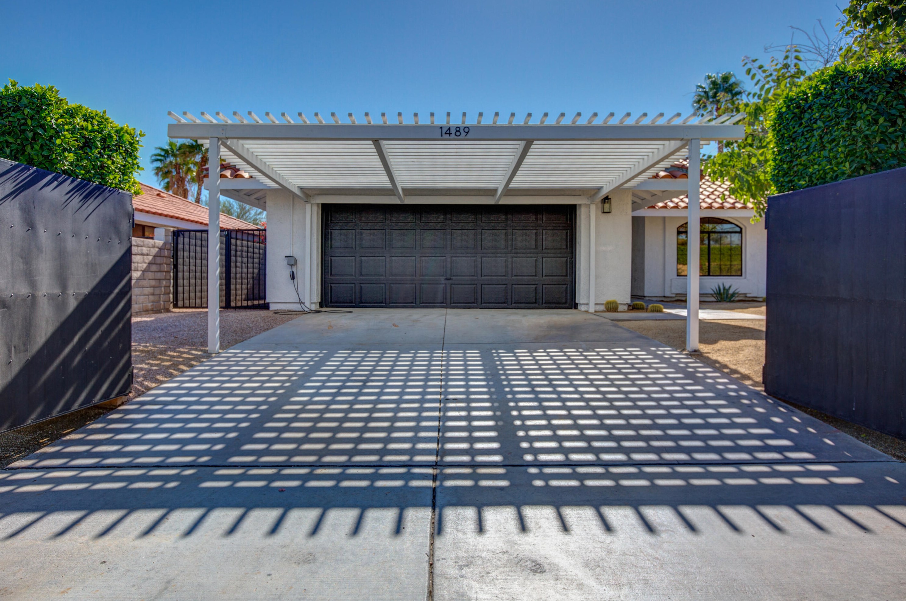 1489 E Francis Dr, Palm Springs, CA 92262