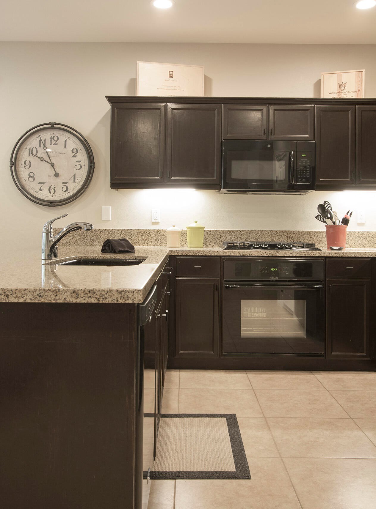 81202 Santa Rosa Ct, La Quinta CA  92253-9338 exterior