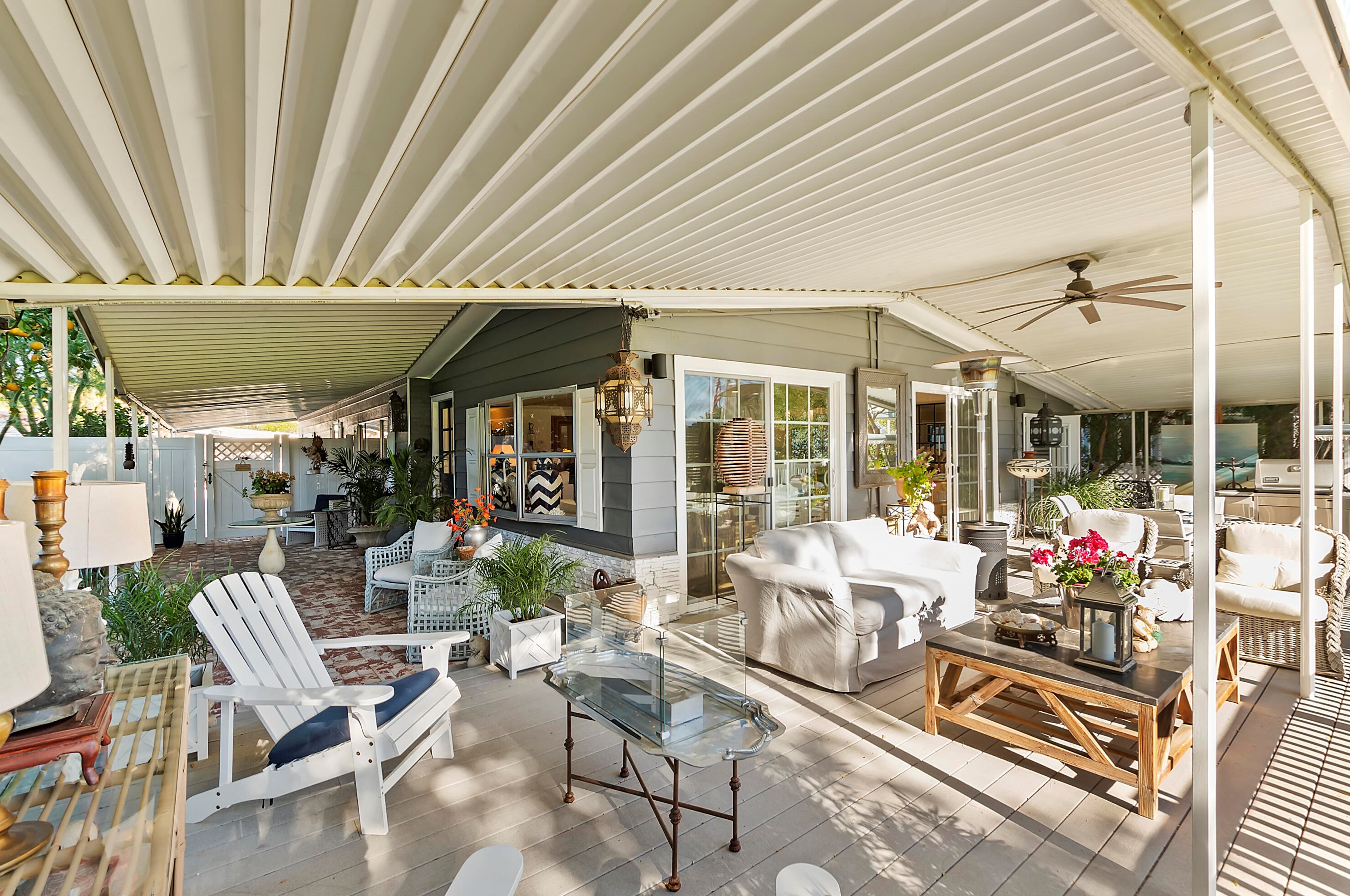 450 Paseo Perdido, Cathedral City CA  92234-1628 exterior