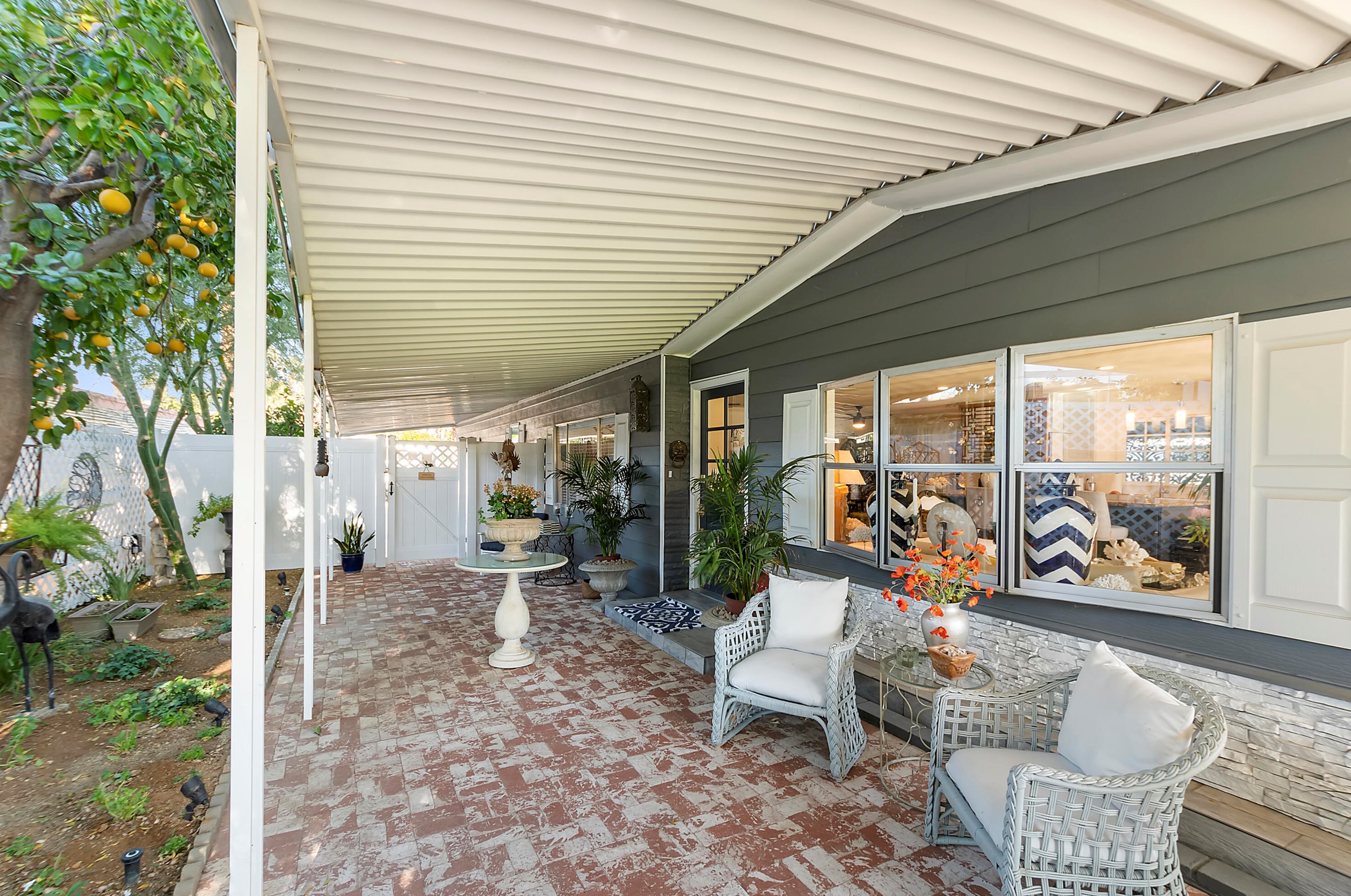 450 Paseo Perdido, Cathedral City CA  92234-1628 exterior
