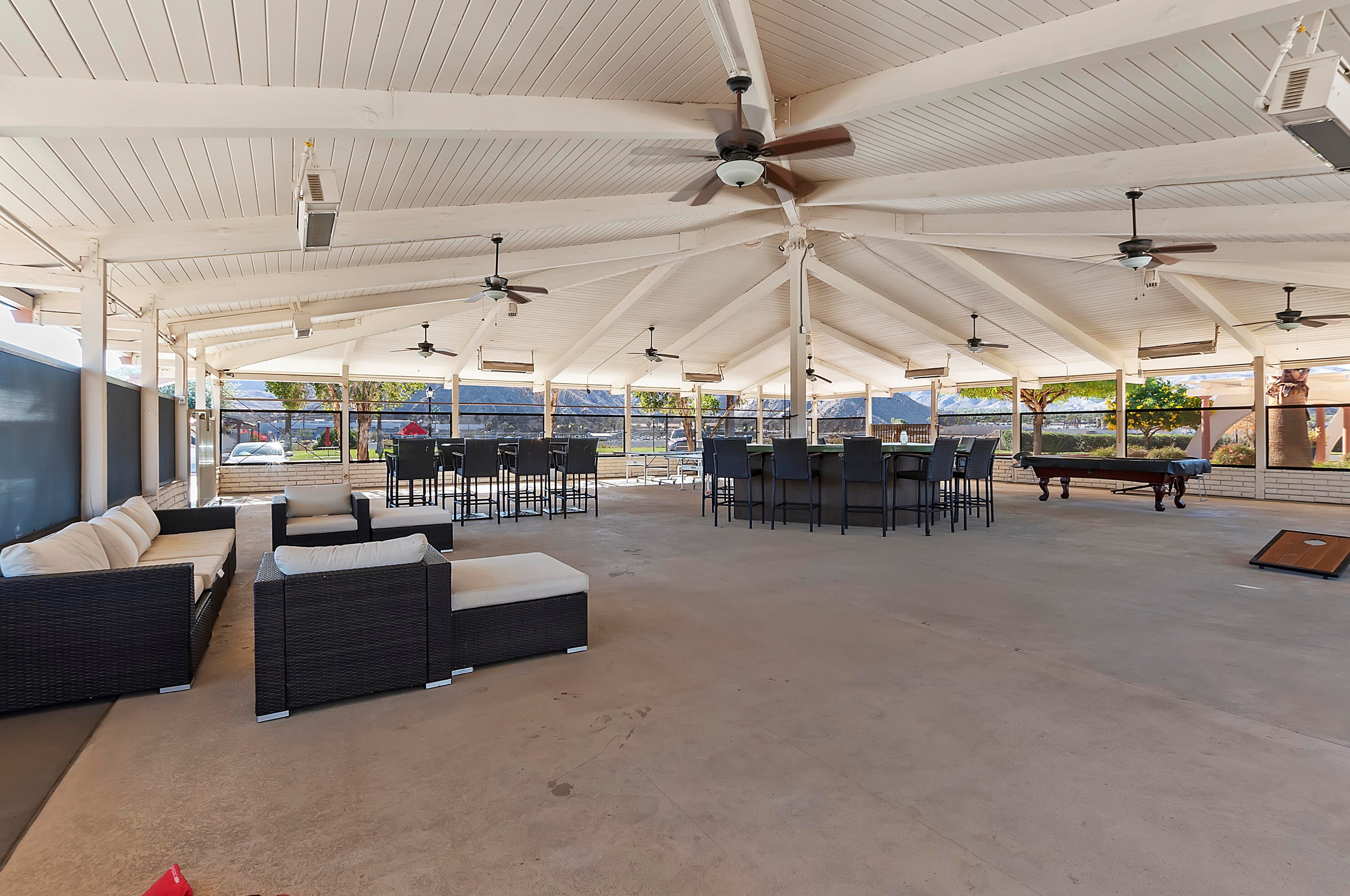 450 Paseo Perdido, Cathedral City CA  92234-1628 exterior