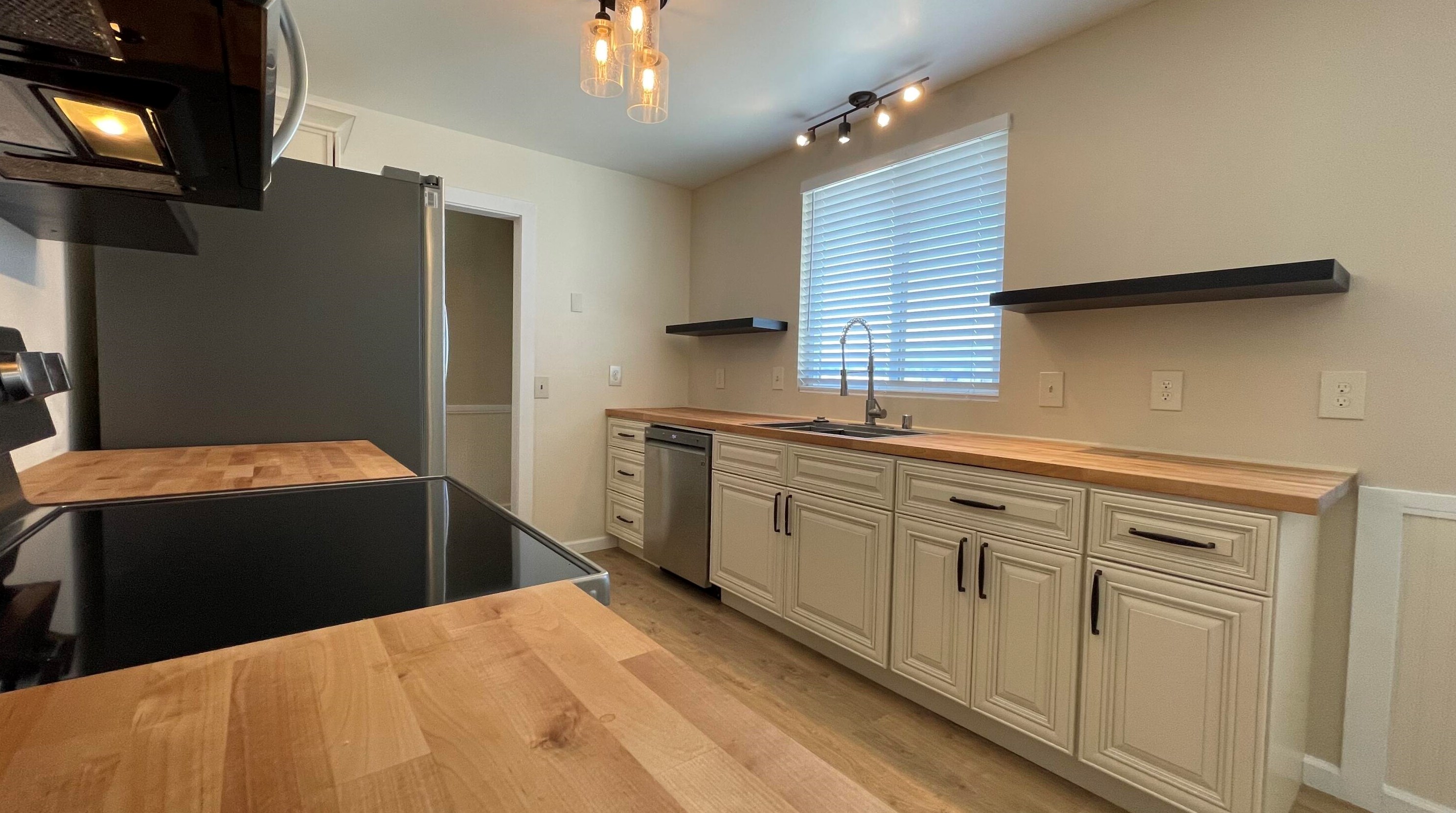 2802 Atlantic Blvd, Thermal CA  92274-6557 exterior