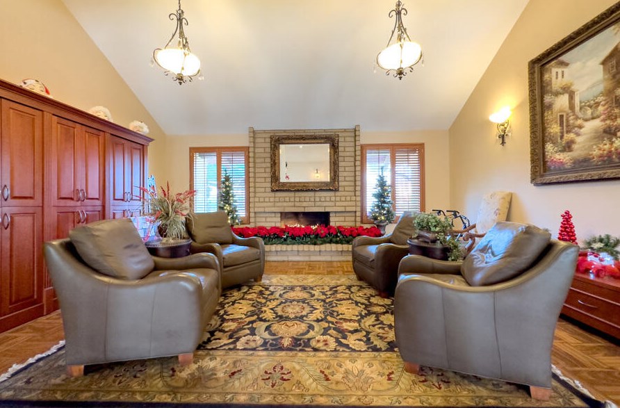 1085 Via Verde, Cathedral City CA  92234-4366 exterior